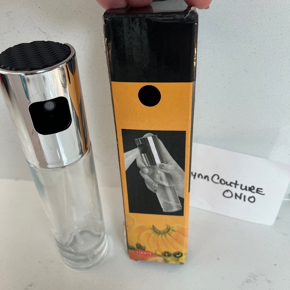 NEW Olive Oil Spray Bottle, New spray bottle kitchen Must have Great gift! NEW - Picture 1 of 1